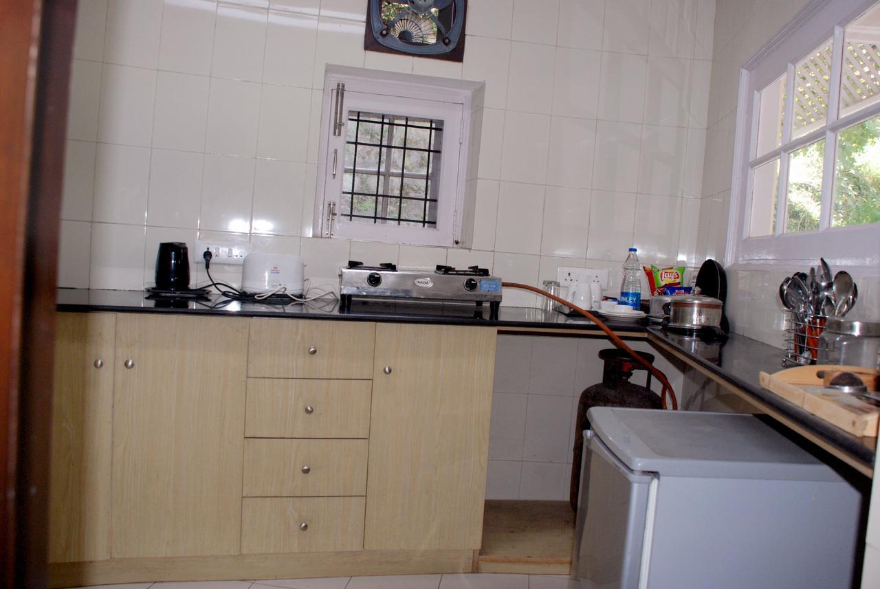 Alasia Hotel Kasauli Bagian luar foto