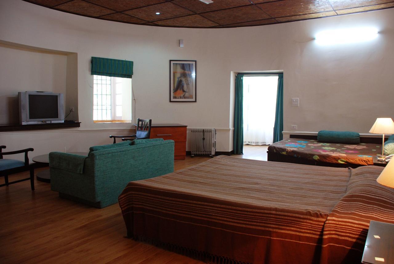 Alasia Hotel Kasauli Bagian luar foto